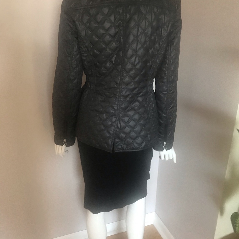 Lightweight jacket - Picture 3 of 8